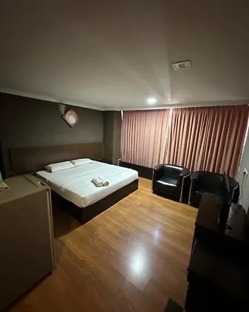 Li Garden Hotel Pasir Gudang Exterior photo